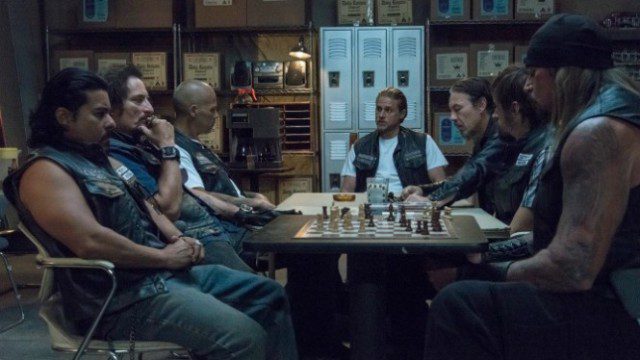 Sons of Anarchy: “Suits of Woe”