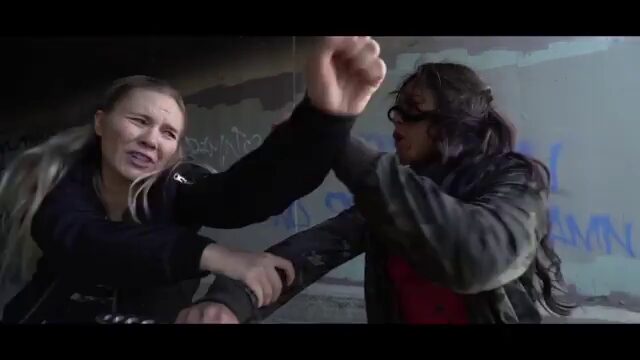 Black Widow and Elektra’s Stunt Doubles Fight for Fun
