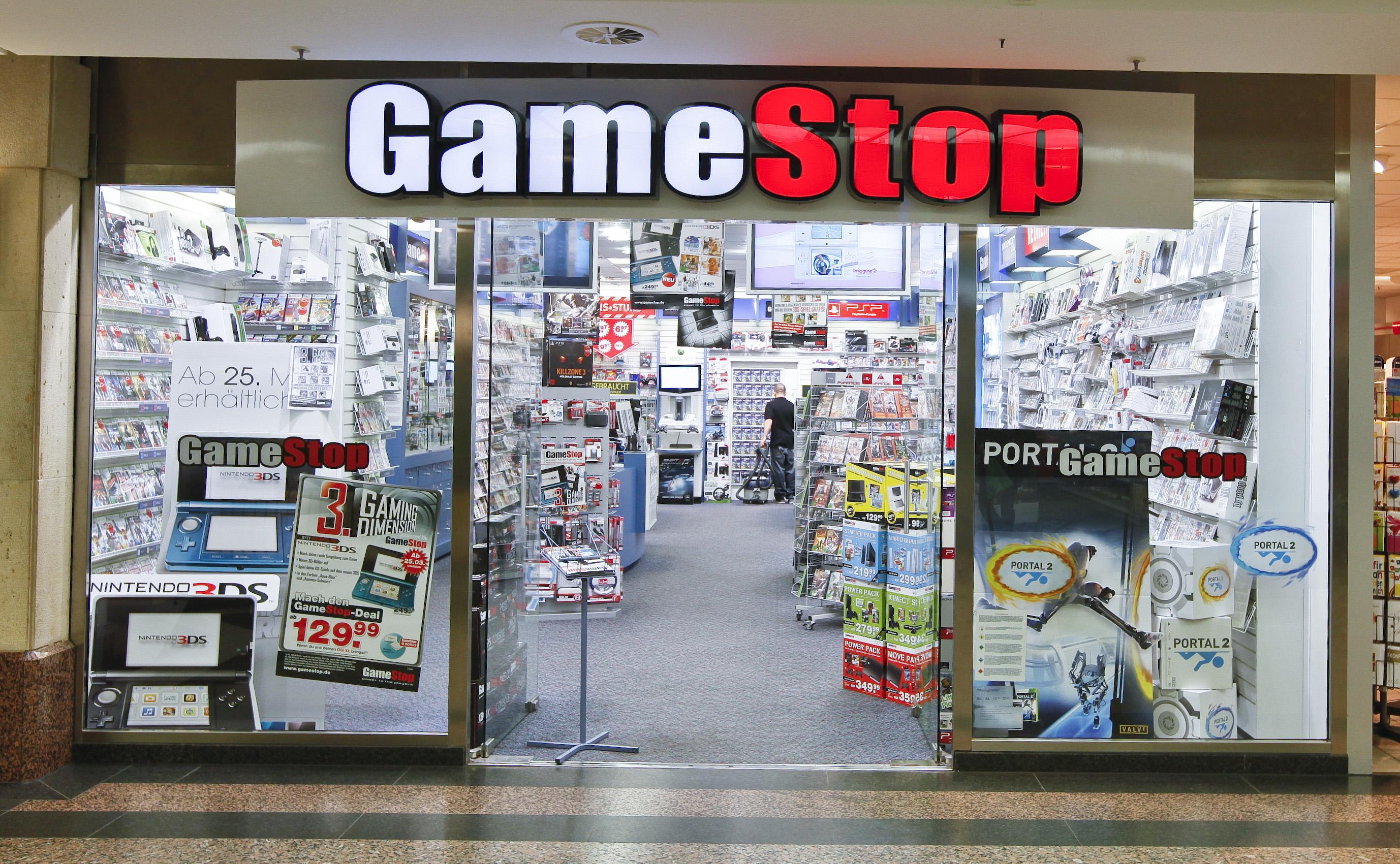 GameStop Presses Pause on their Used Game Subscription