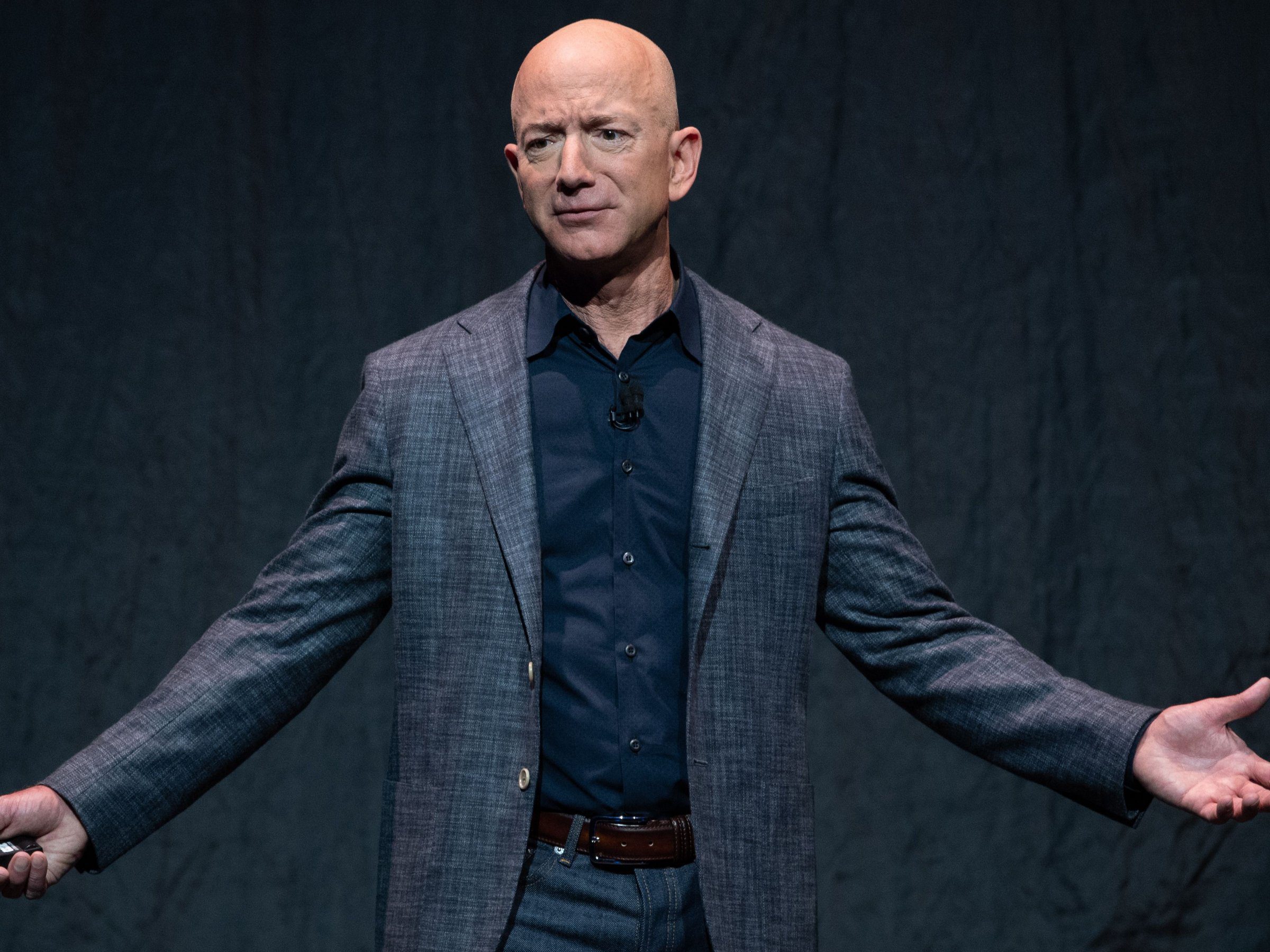 Jeff Bezos Dodges Employee, Shareholder Questions Regarding Amazon’s Climate Change Approach