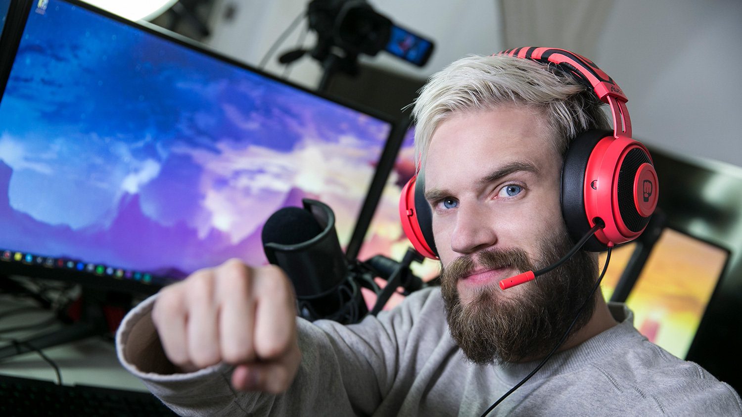 Pewdiepie Seemingly Pulls $50,000 Pledge To Jewish Charity After Fans Spread Conspiracy Theories