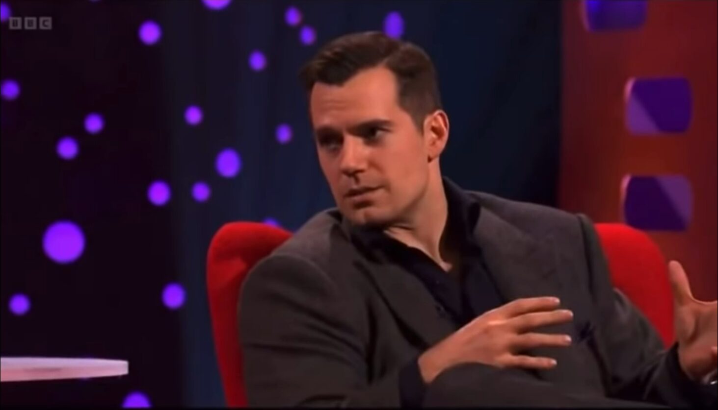 Henry Cavill (Politely) Explains The Difference Between Warcraft And Warhammer To Graham Norton